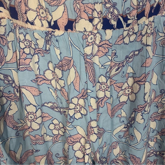 Gypsies & Moondust Cropped Floral Pull On Rayon Pants - Picture 10 of 15